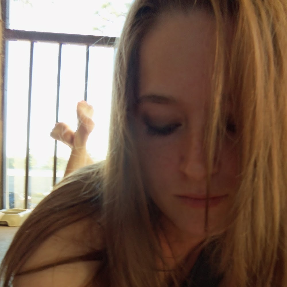 Meet your Posher, Kendra